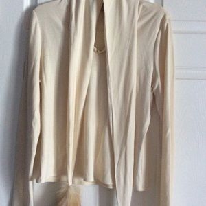 Gorgeous NWOT top with genuine red foxtail